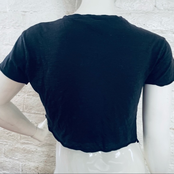 Shirt cropped black starlet. Size L - Picture 6 of 8